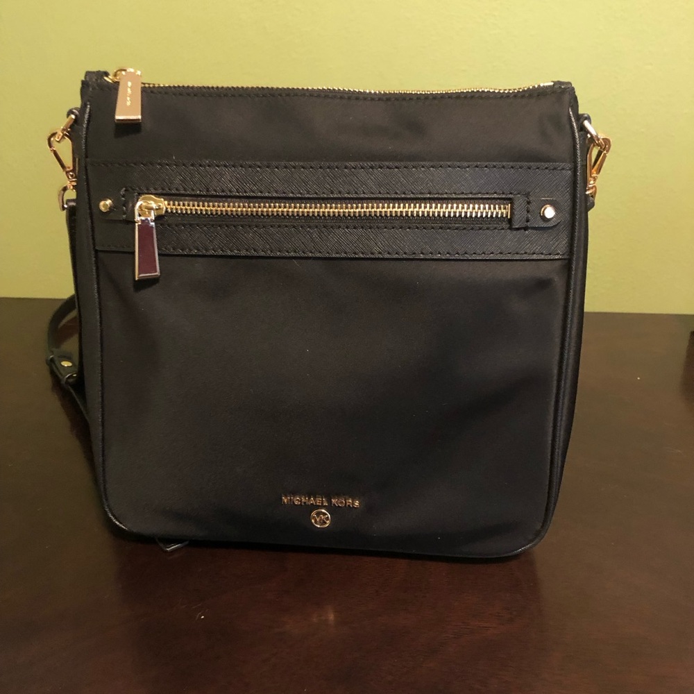 michael kores purse
